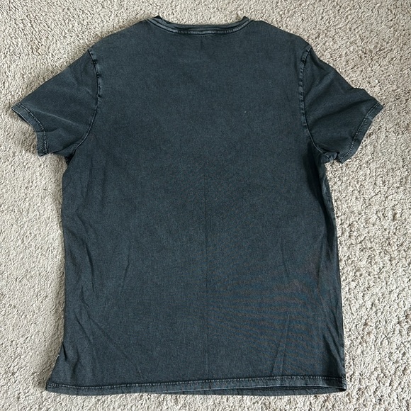 Men GUESS t-shirt - Picture 3 of 3